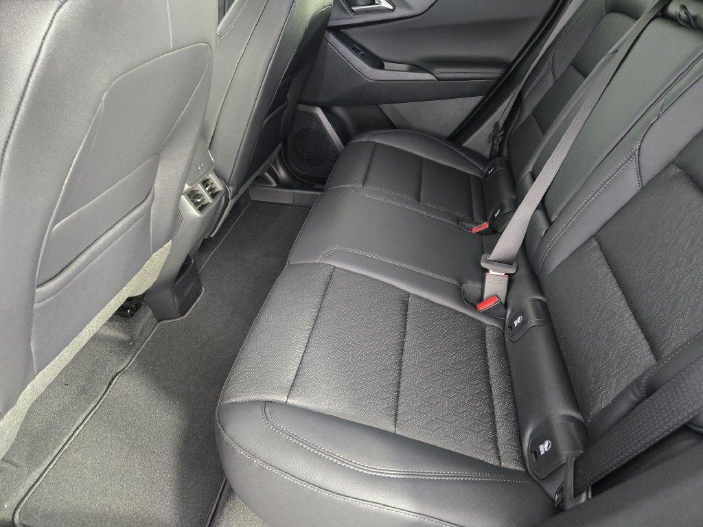 New 2026 Chevrolet Equinox LT w/ Convenience Package II AWD/4WD image 34