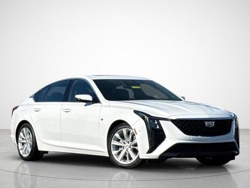 Used 2025 Cadillac CT5 Premium Luxury RWD image 2