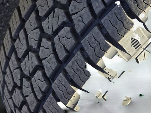 Used 2023 Jeep Wrangler Sport S image 24