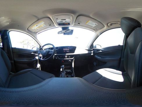 Used 2025 Buick Encore GX Preferred FWD image 42