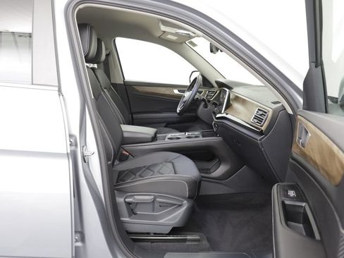 Used 2026 Volkswagen Atlas SE AWD/4WD image 18