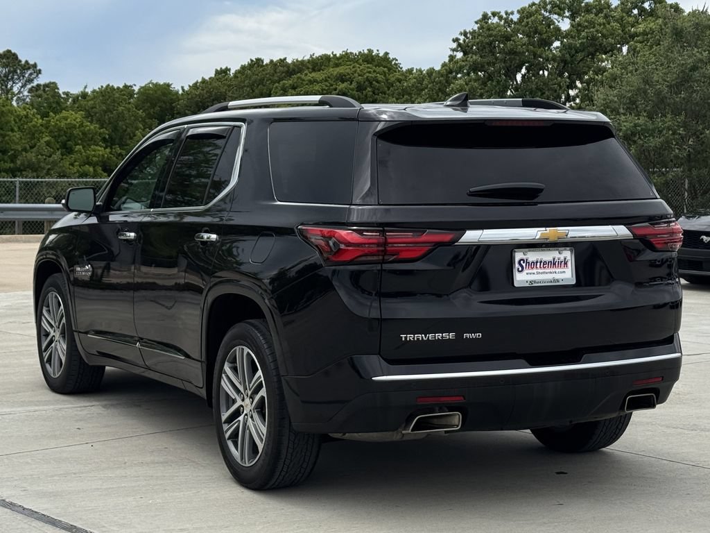 Used 2023 Chevrolet Traverse High Country w/ LPO, Floor Liner Package AWD/4WD image 4