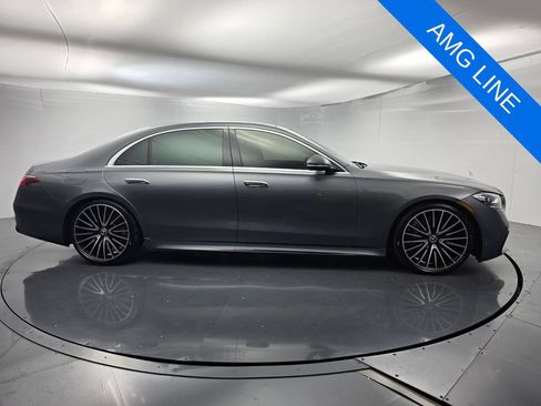 Used 2022 Mercedes-Benz S 580 4MATIC Sedan image 3