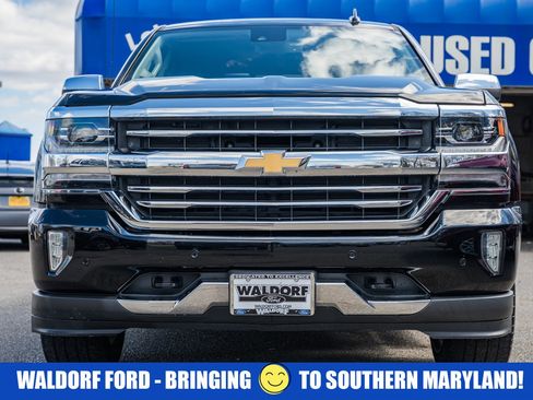 Used 2017 Chevrolet Silverado 1500 High Country image 2