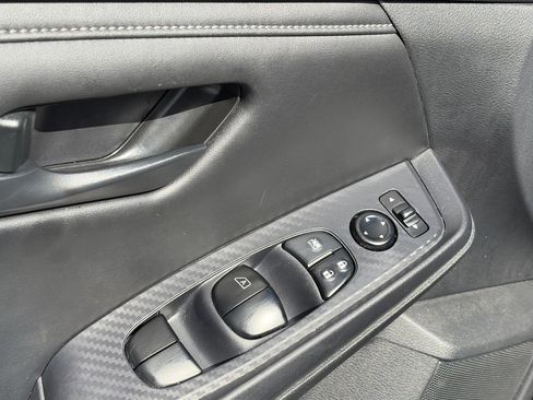 Used 2024 Nissan Sentra S FWD image 15