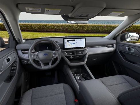 New 2026 Ford Explorer Active RWD image 9