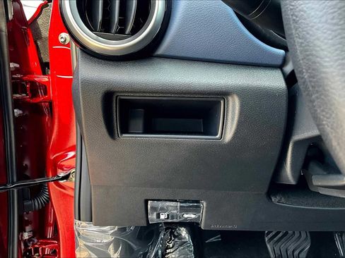 New 2025 Nissan Versa SV w/ Trunk Package image 15