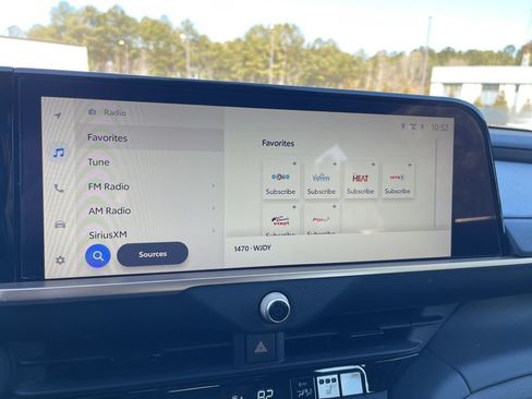 Used 2023 Toyota Crown XLE image 7