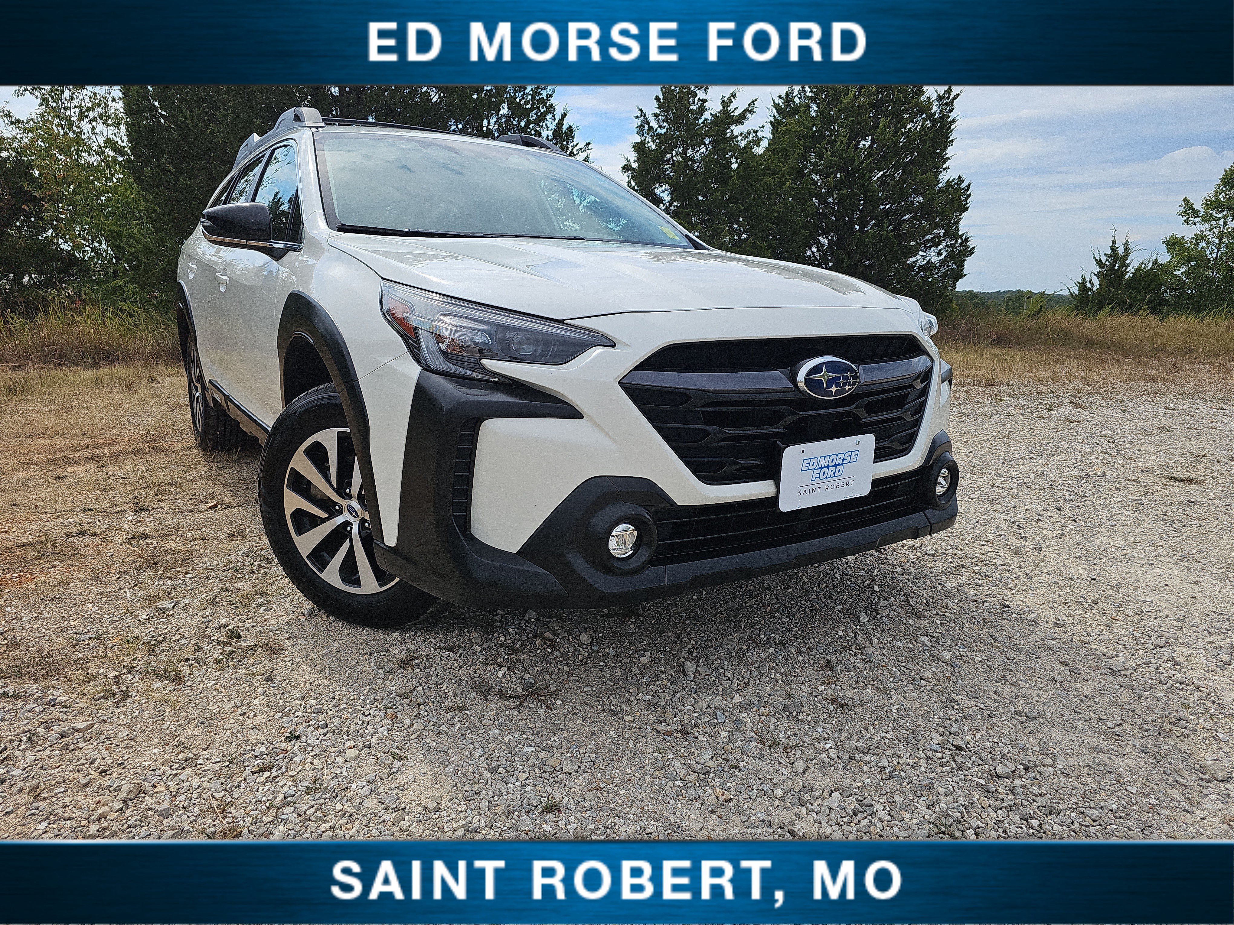 Used 2023 Subaru Outback Premium AWD/4WD image 1