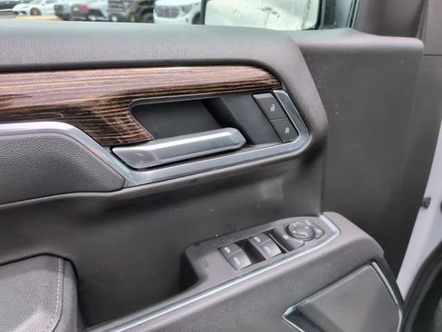 Certified 2025 GMC Sierra 1500 Elevation AWD/4WD image 15
