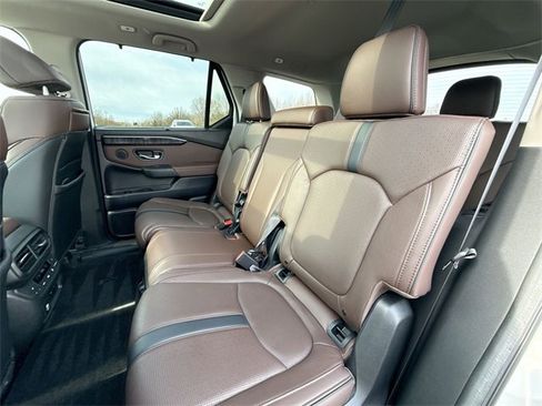 Used 2024 Honda Pilot Elite image 19