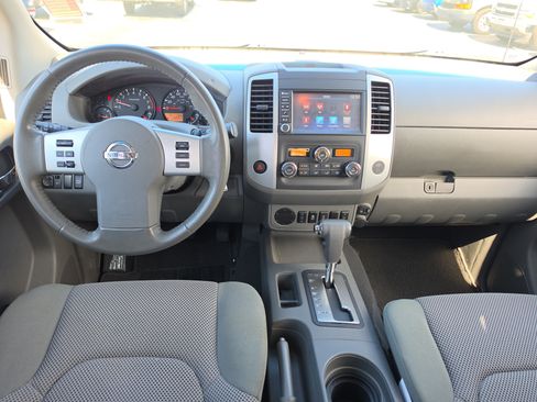 Used 2019 Nissan Frontier SV w/ Value Truck Package RWD image 8