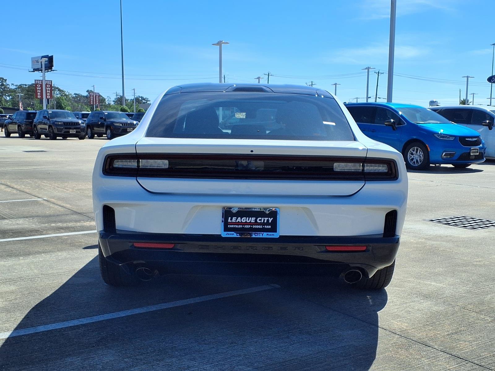 New 2026 Dodge Charger R/T w/ Blacktop Package AWD/4WD image 6