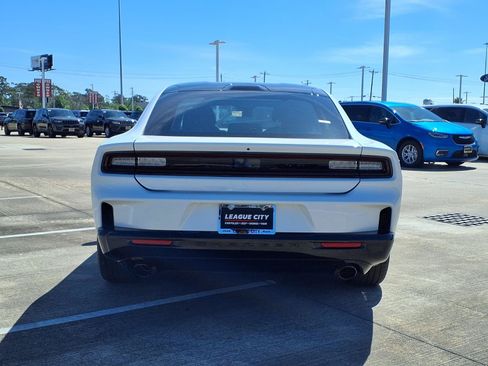 New 2026 Dodge Charger R/T w/ Blacktop Package AWD/4WD image 6