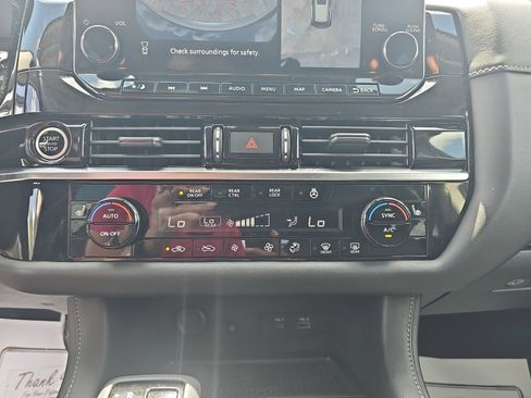 Used 2023 Nissan Pathfinder SL w/ SL Premium Package AWD/4WD image 27