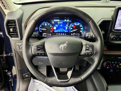 Used 2022 Ford Bronco Sport Outer Banks w/ Tech Package AWD/4WD image 14