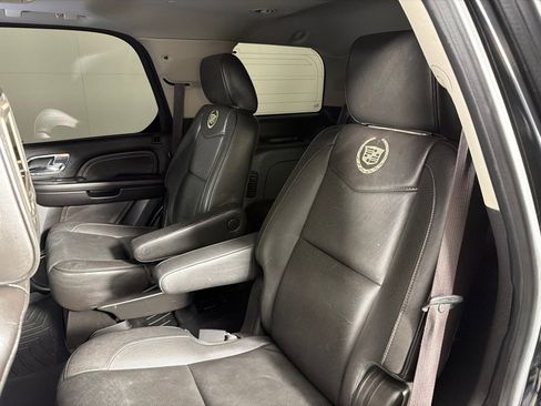 Used 2012 Cadillac Escalade Platinum AWD/4WD image 20