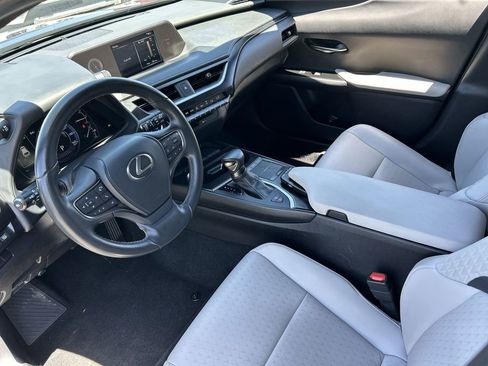 Used 2022 Lexus UX 250h w/ Accessory Package (Z1) AWD/4WD image 10