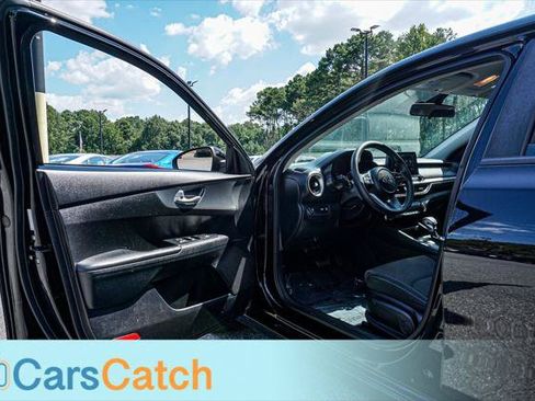 Used 2019 Kia Forte LXS FWD image 18