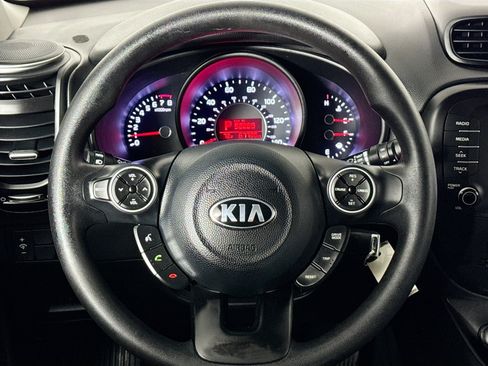 Used 2018 Kia Soul + FWD image 20