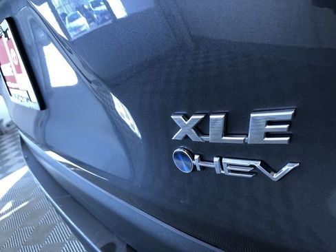 Used 2025 Toyota RAV4 XLE image 15