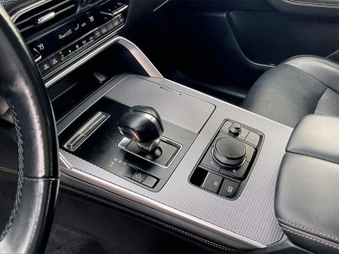 Certified 2024 MAZDA CX-90 3.3 Turbo w/ Premium Package image 17