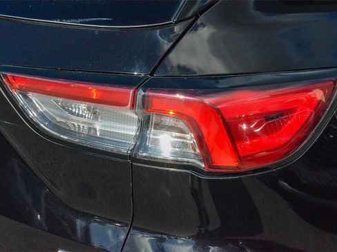 Used 2020 Ford Escape SEL image 7