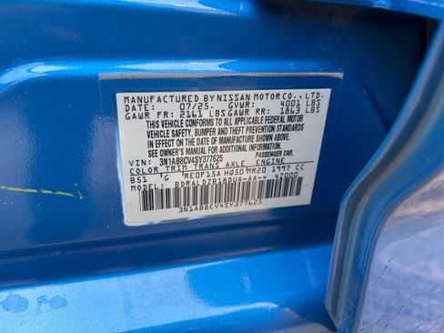 Used 2025 Nissan Sentra SV FWD image 27