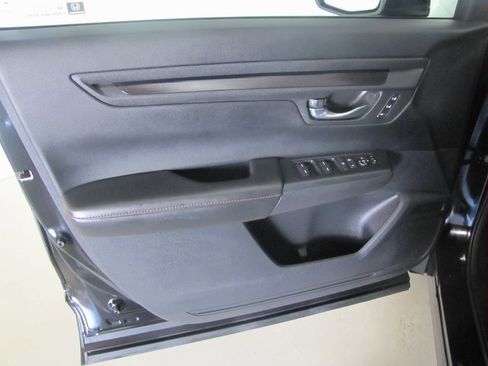Certified 2025 Honda CR-V Sport-L image 9