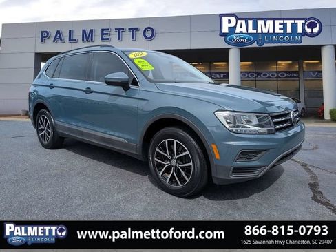 Used 2021 Volkswagen Tiguan SE w/ Panoramic Sunroof Package FWD image 1