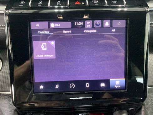 Used 2025 Jeep Grand Cherokee Laredo image 33