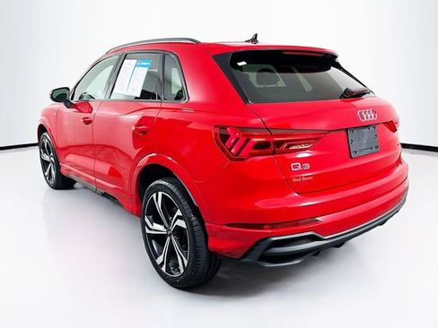 Used 2023 Audi Q3 2.0T Premium w/ Black Optic Sport Package image 6