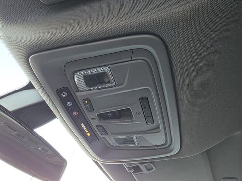 Used 2021 Chevrolet Silverado 1500 LT Trail Boss w/ Convenience Package II image 28