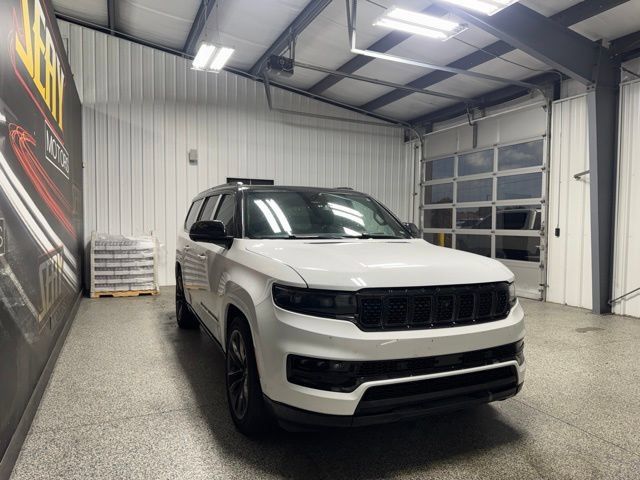 Used 2024 Jeep Grand Wagoneer L Series II w/ Quick Order Packagew 28T AWD/4WD image 18
