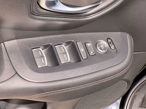 Used 2025 Honda HR-V Sport image 30