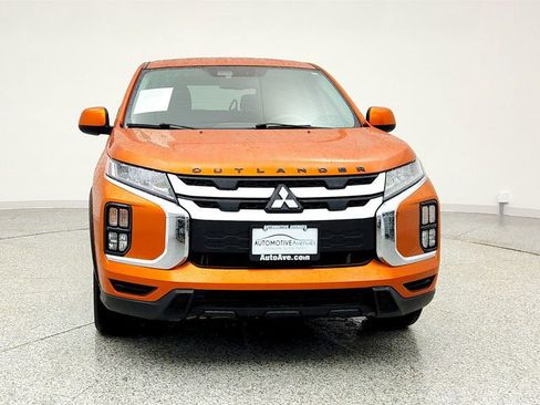 Used 2024 Mitsubishi Outlander Sport LE image 2