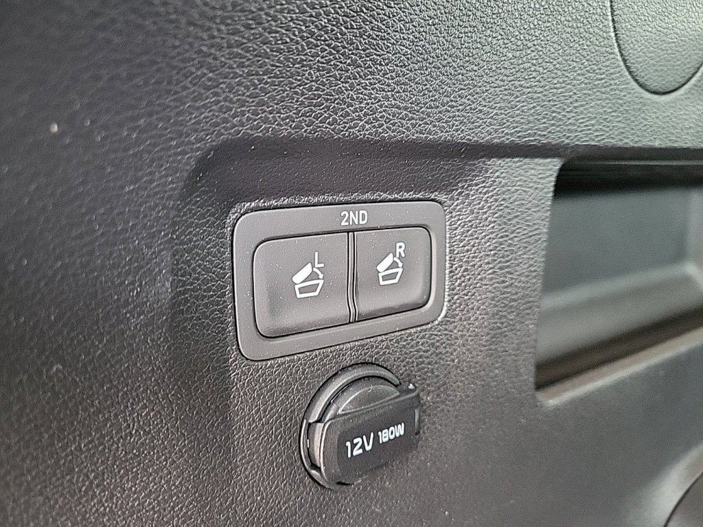 Used 2025 Kia Telluride S AWD/4WD image 18