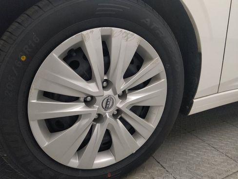 Used 2024 Nissan Sentra S FWD image 31