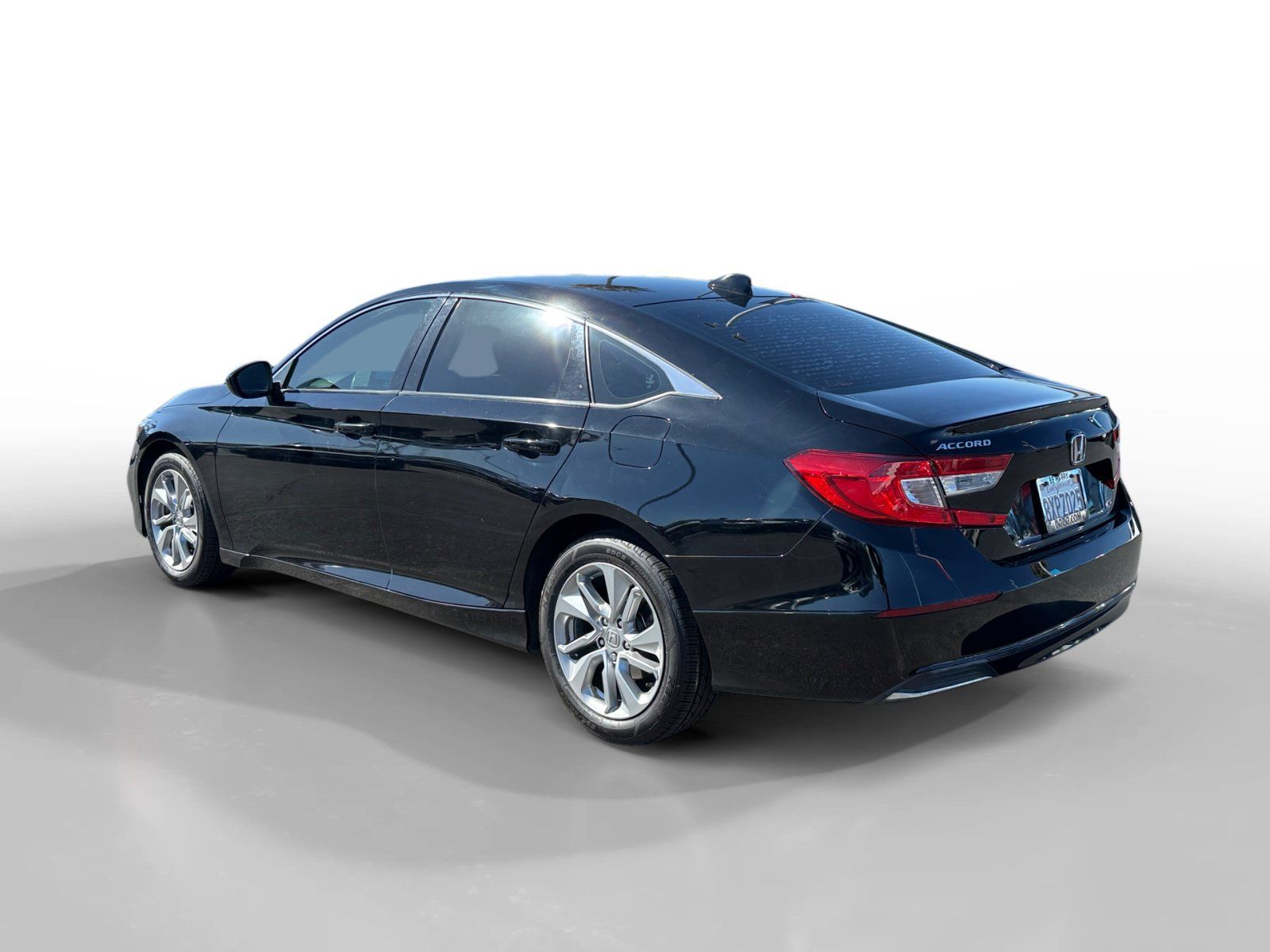 Used 2018 Honda Accord LX image 3