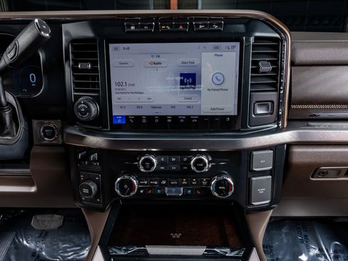 Used 2024 Ford F250 King Ranch w/ Chrome Package image 24