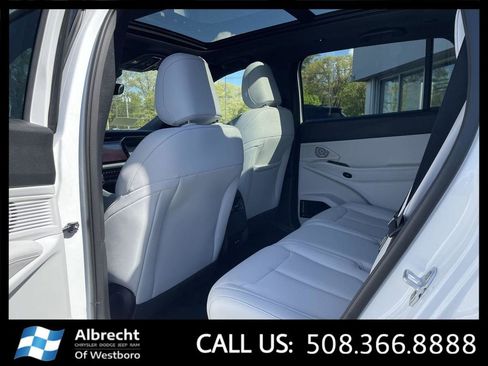 New 2026 Jeep Cherokee Limited AWD/4WD image 11
