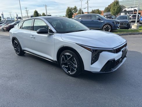 New 2025 Kia K4 GT-Line w/ GT-Line Premium Package image 4