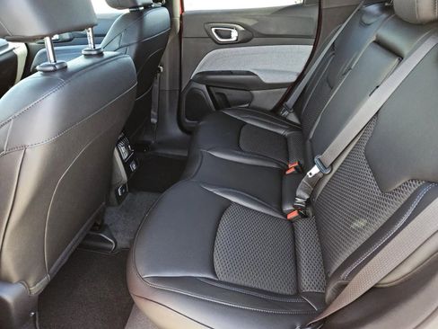 New 2025 Jeep Compass Latitude image 22