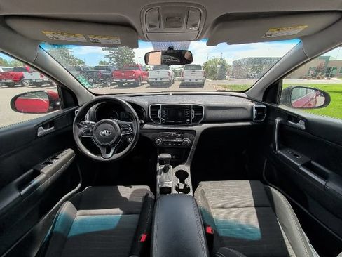Used 2018 Kia Sportage LX AWD/4WD image 5