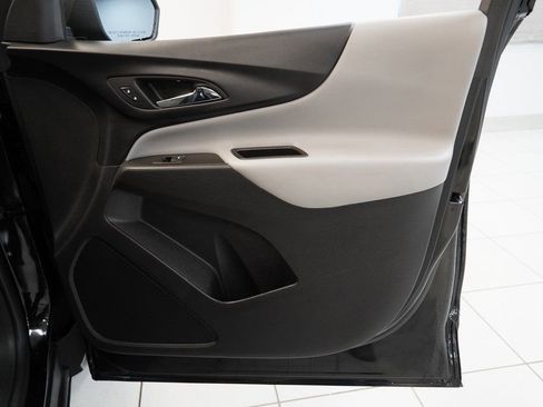 Used 2024 Chevrolet Equinox LS image 30