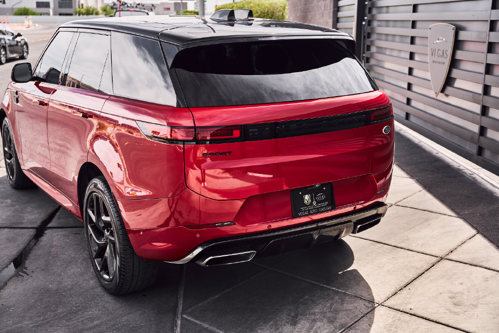 Used 2023 Land Rover Range Rover Sport SE Dynamic AWD/4WD image 8