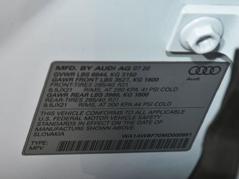 Used 2021 Audi SQ7 Premium Plus w/ Executive Package image 23