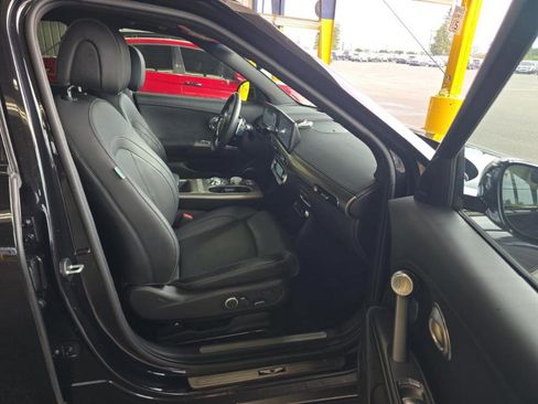 Used 2024 Genesis GV60 Advanced AWD/4WD image 3