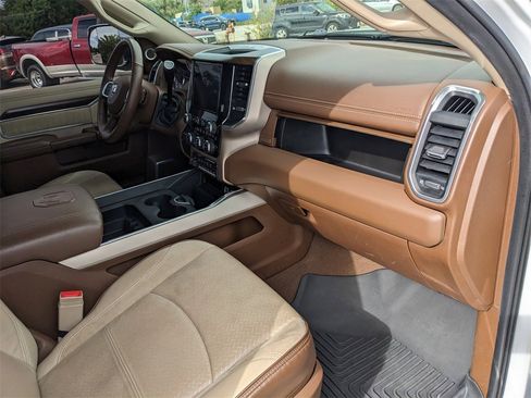 Used 2022 RAM 3500 Laramie image 15