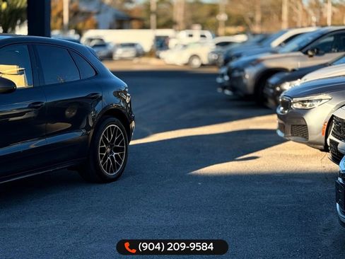 Used 2018 Porsche Macan S image 2